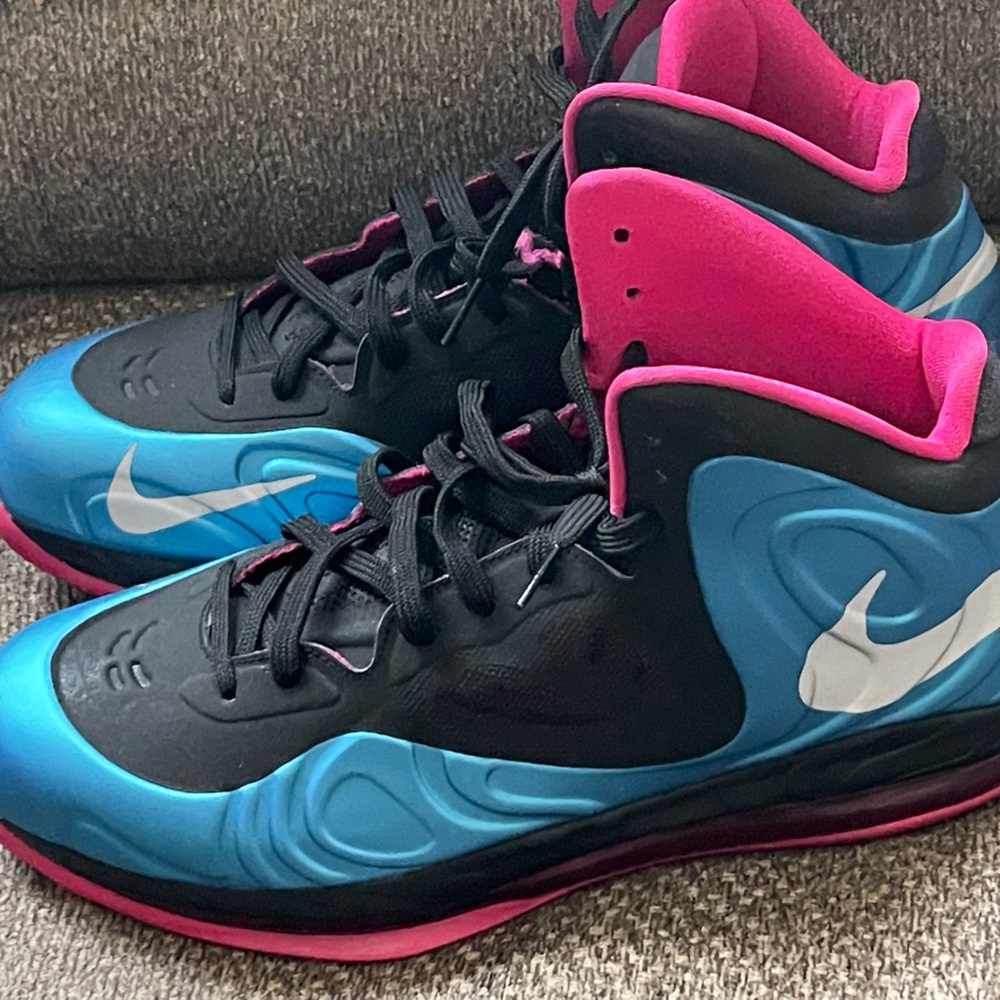 Nike air max hyperposite Mens sz 10.5